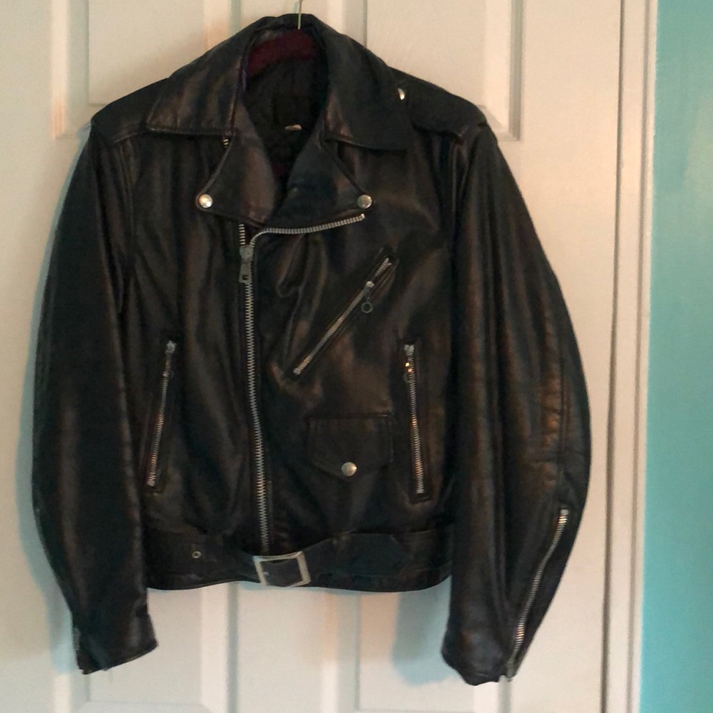 Women’s Classic Leather Motorcycle Jacket Size 36